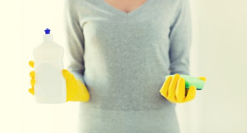Deep upholstery cleaning process for a fabric sofa