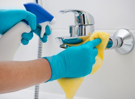 Deep steam cleaning removing stains from a carpet